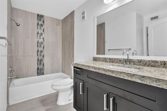 2341 NW 33rd Street 406, Oakland Park, FL 33309