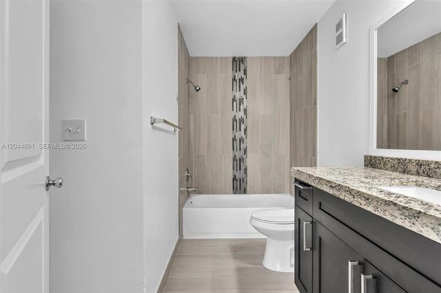 2341 NW 33rd Street 406, Oakland Park, FL 33309