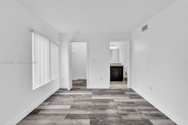 2341 NW 33rd Street 406, Oakland Park, FL 33309