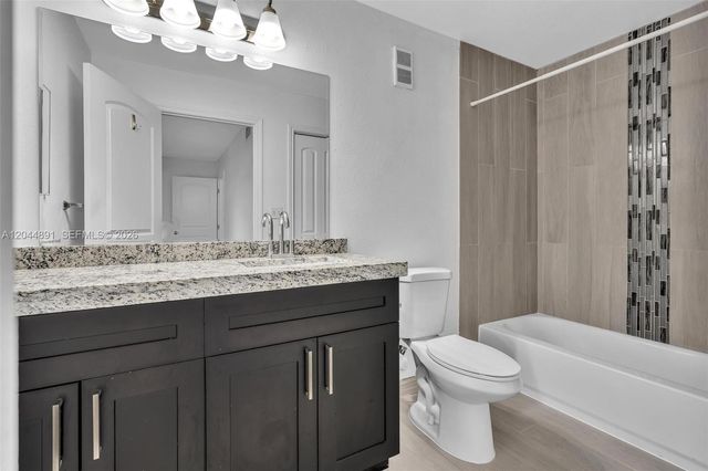 2341 NW 33rd Street 406, Oakland Park, FL 33309