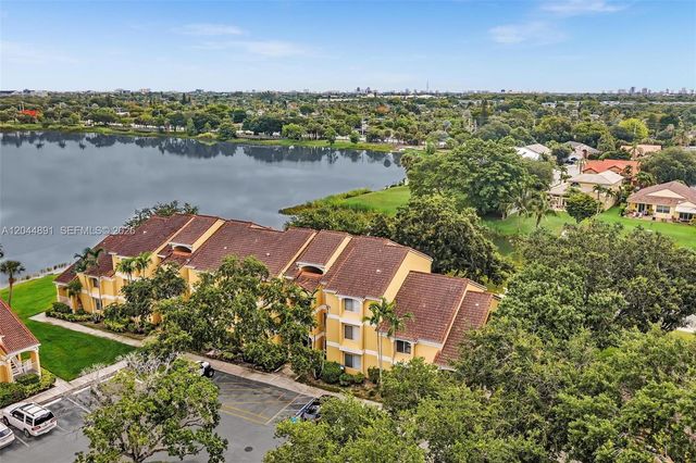 2341 NW 33rd Street 406, Oakland Park, FL 33309