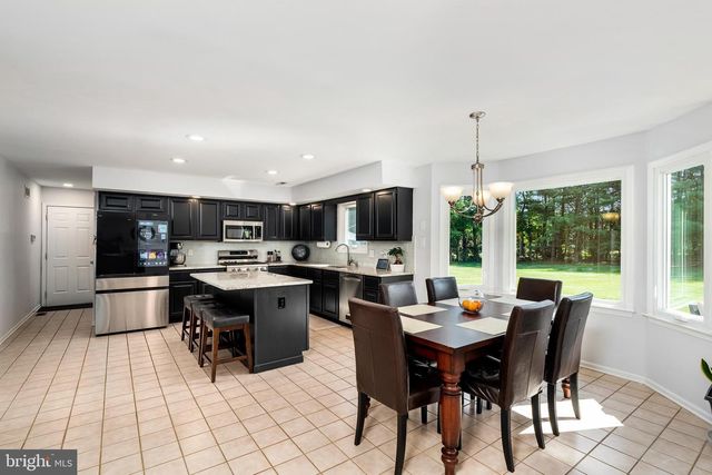 3 HAINES DR, Robbinsville, NJ 08691