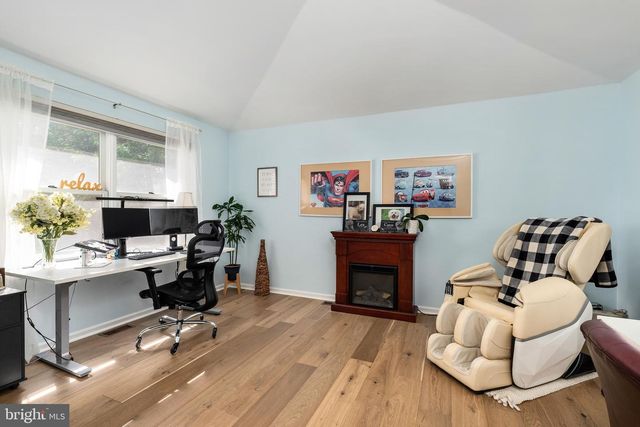 3 HAINES DR, Robbinsville, NJ 08691