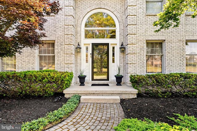 3 HAINES DR, Robbinsville, NJ 08691