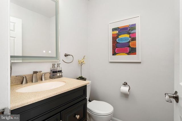 3 HAINES DR, Robbinsville, NJ 08691