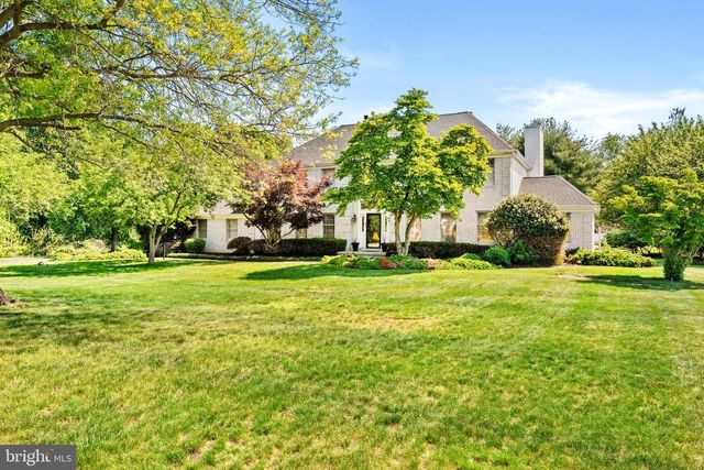 3 HAINES DR, Robbinsville, NJ 08691