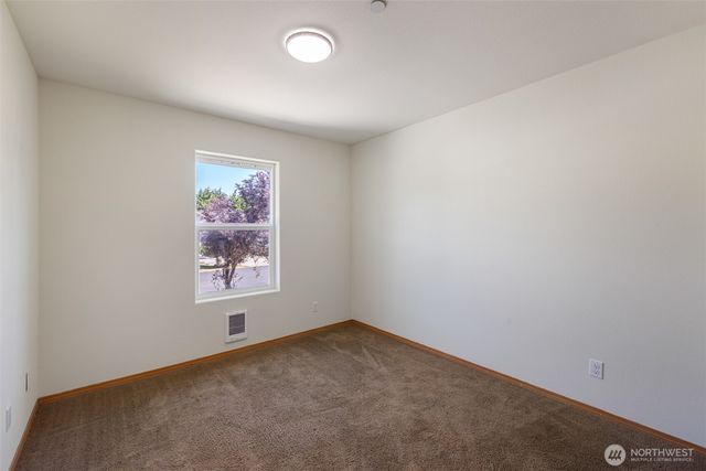 1940 Village Circle, Port Angeles, WA 98362
