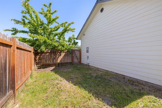 1940 Village Circle, Port Angeles, WA 98362