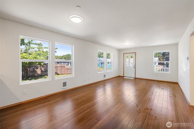 1940 Village Circle, Port Angeles, WA 98362