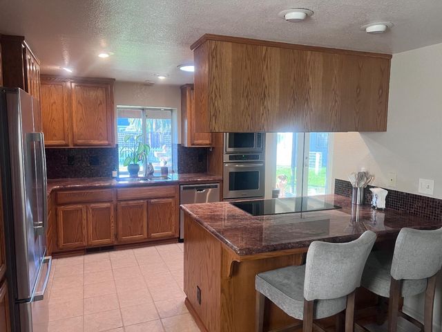 3335 Scottlee Dr, Turlock, CA 95382