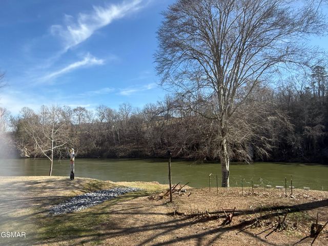 1465 River Chase Way, Newport, TN 37821