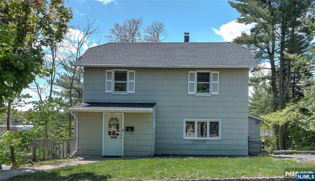 13 Hazel Avenue, Livingston, NJ 07039