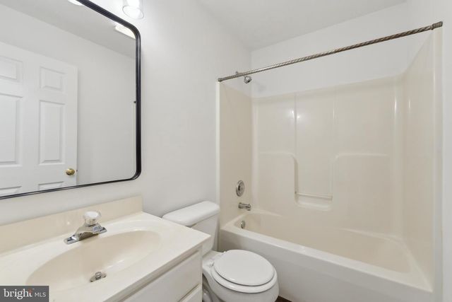 21 ZINN WAY, Linden, VA 22642