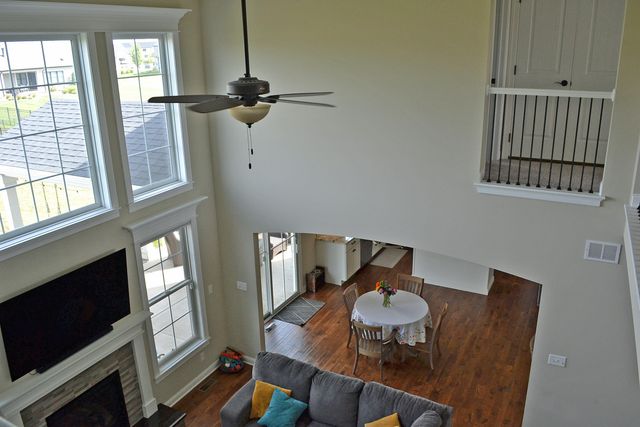 13366 Waterleaf Drive, St. John, IN 46373