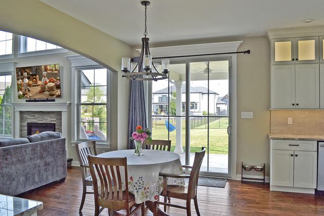 13366 Waterleaf Drive, St. John, IN 46373