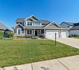 13366 Waterleaf Drive, St. John, IN 46373
