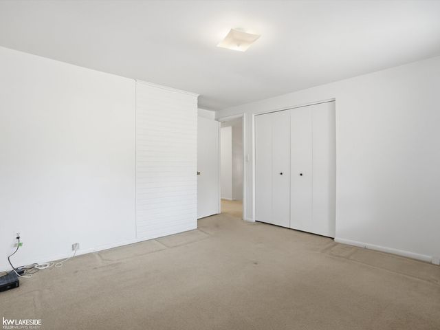 7134 Bridge Way, West Bloomfield, MI 48322