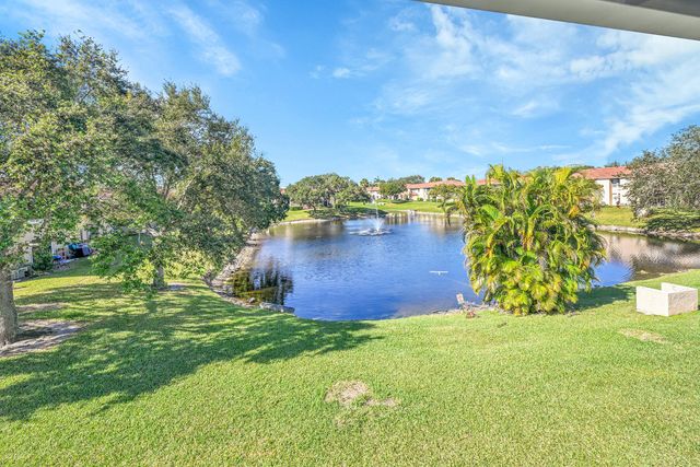 906 Twin Lakes Drive 8-j, Coral Springs, FL 33071