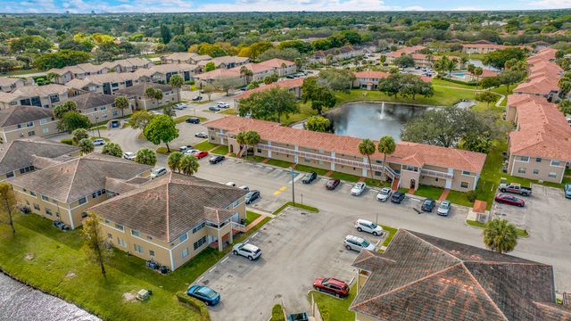 906 Twin Lakes Drive 8-j, Coral Springs, FL 33071