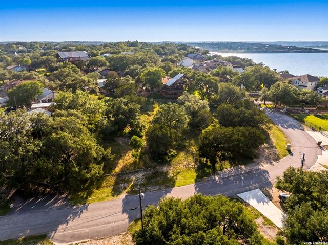 1487 & 1501 Stagecoach Dr., San Antonio, TX 78133