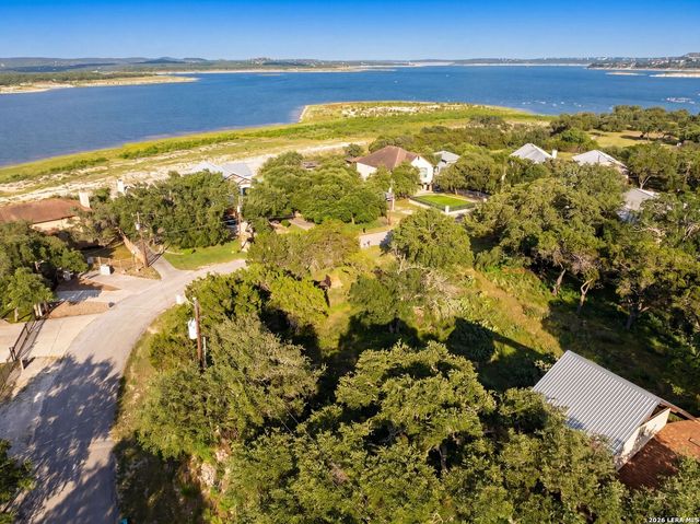 1487 & 1501 Stagecoach Dr., San Antonio, TX 78133