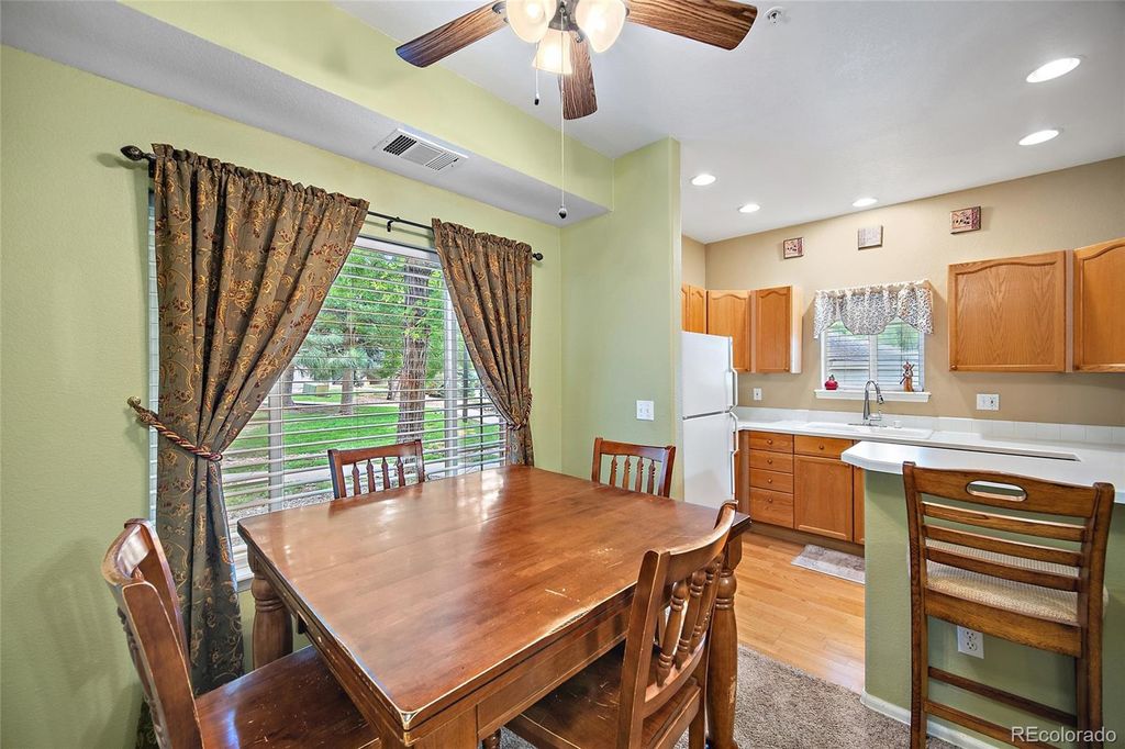 Image 6 of property listing at 8400 S Upham Way F22, Littleton, CO 80128