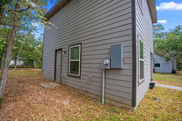 28612 Rantoul Court, Huntsville, TX 77320