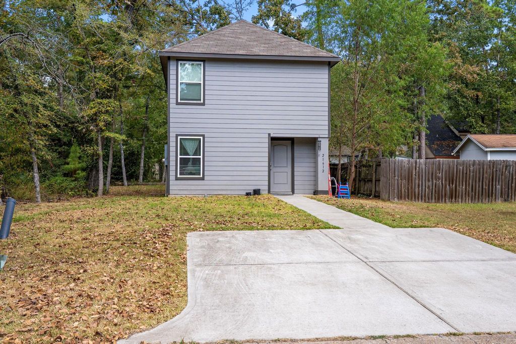 28612 Rantoul Court, Huntsville, TX 77320