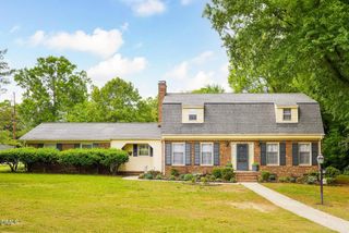 2021 Sunnybrook Drive, Burlington, NC 27215