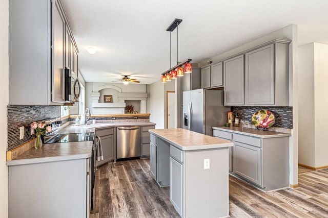 14351 Bentley Way, Rosemount, MN 55068