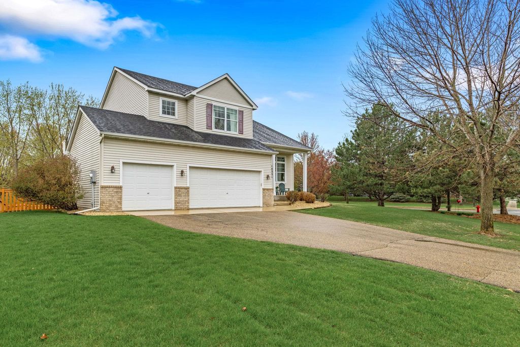 14351 Bentley Way, Rosemount, MN 55068