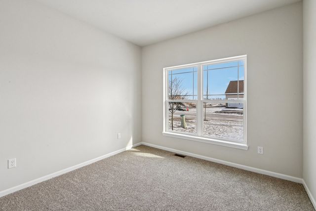 353 N Aspen Drive, Cortland, IL 60112