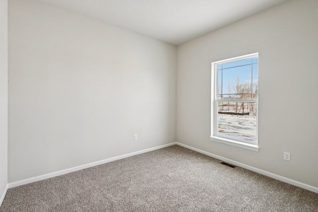 353 N Aspen Drive, Cortland, IL 60112