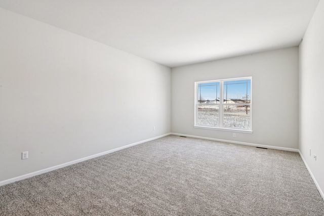 353 N Aspen Drive, Cortland, IL 60112