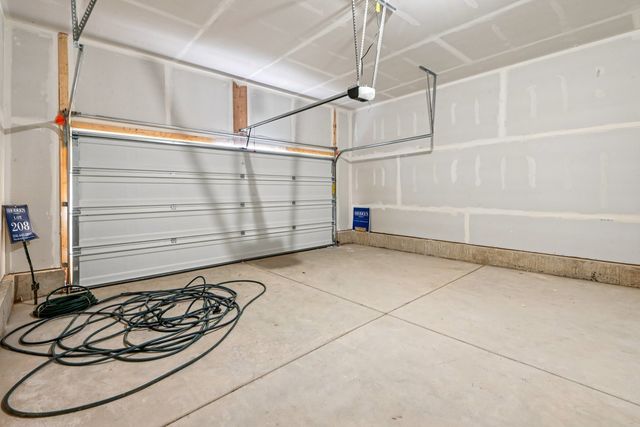 353 N Aspen Drive, Cortland, IL 60112