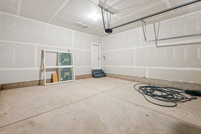 353 N Aspen Drive, Cortland, IL 60112