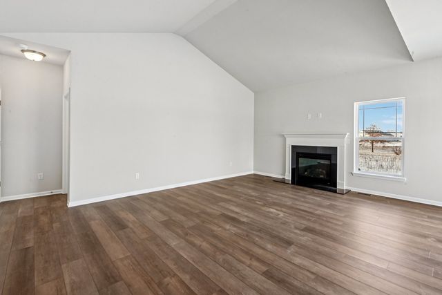 353 N Aspen Drive, Cortland, IL 60112