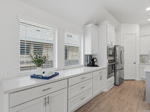 1833 LUNA ST, New Braunfels, TX 78132