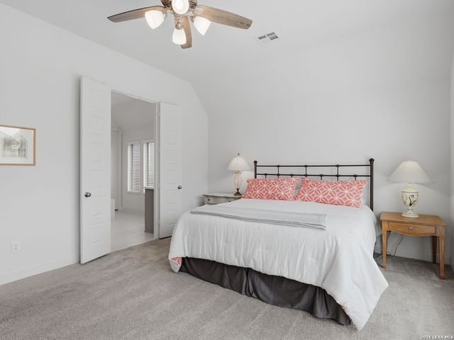 1833 LUNA ST, New Braunfels, TX 78132