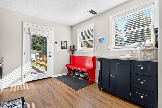 4509 Ash Ave, Louisville, KY 40258