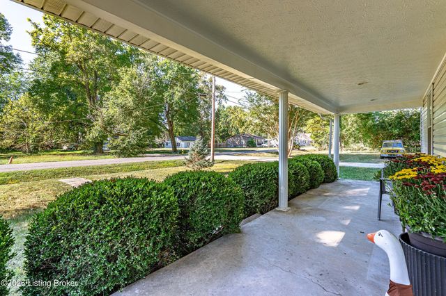 4509 Ash Ave, Louisville, KY 40258