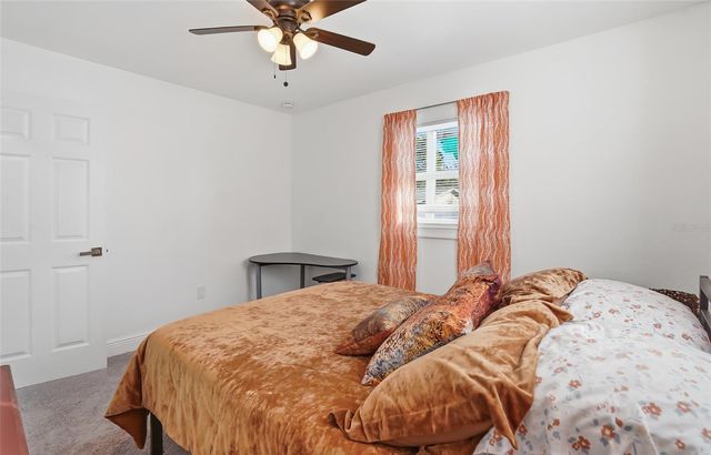 5718 18TH AVENUE N, St Petersburg, FL 33710