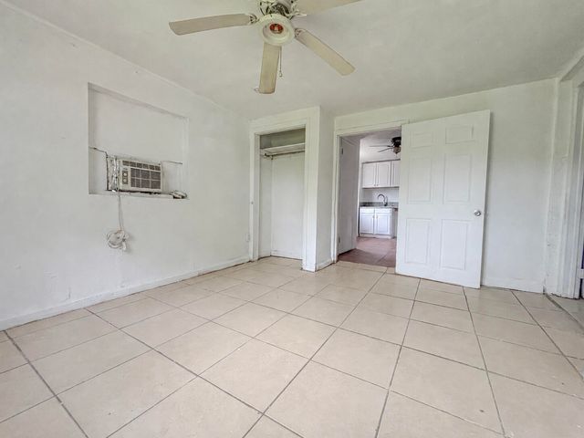 6142 SW 40th Court, Miramar, FL 33023