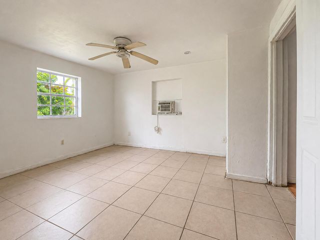 6142 SW 40th Court, Miramar, FL 33023