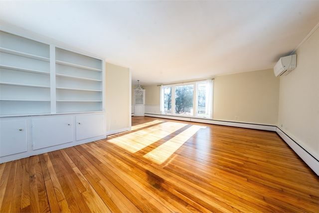 54 Murphy Rd, Barnstable, MA 02601