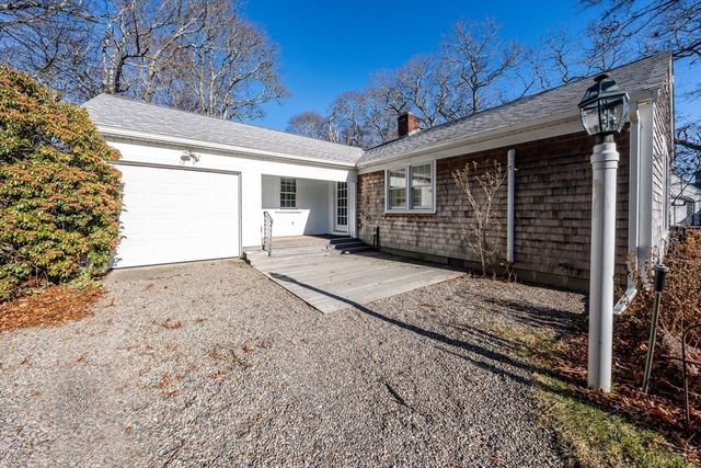 54 Murphy Rd, Barnstable, MA 02601