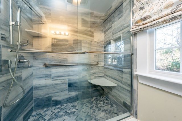 54 Murphy Rd, Barnstable, MA 02601