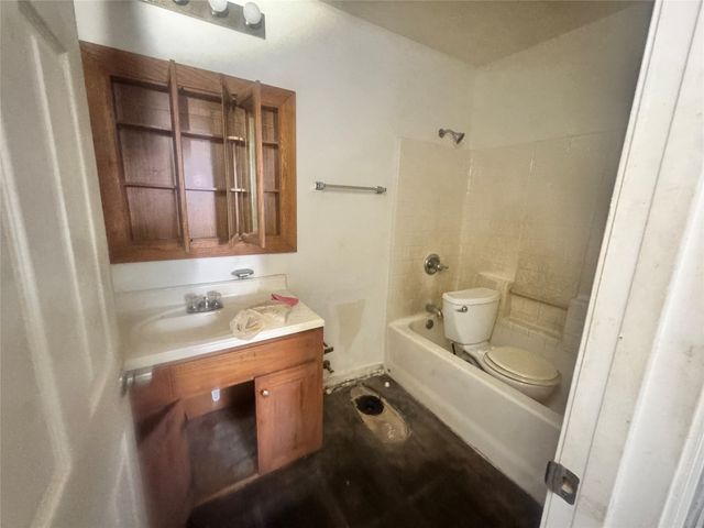 3025 Conmar Street, Shreveport, LA 71108