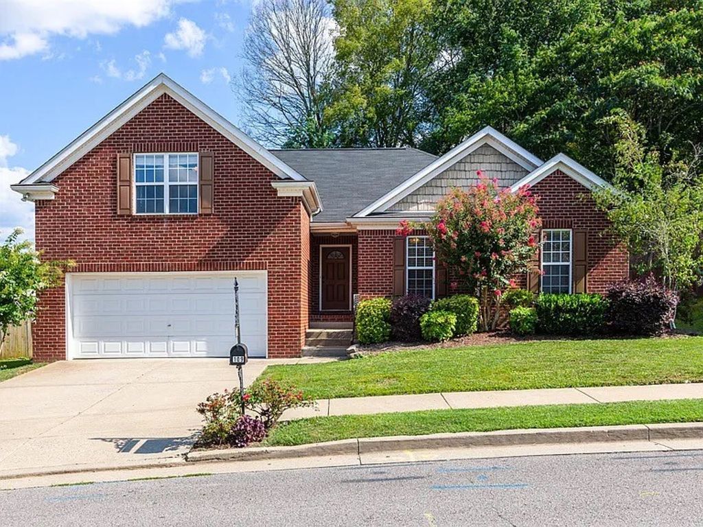 109 Lakeside Ct, Hermitage, TN 37076