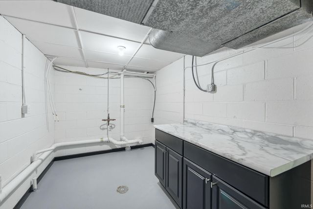 321 Laurel Drive, West Lafayette, IN 47906